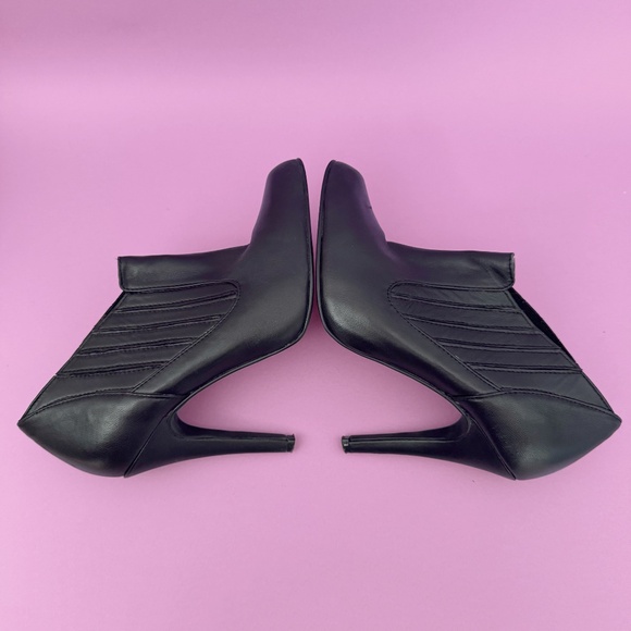 Women's COLIN STUART Black Leather Stiletto High Heel Bootie Size 7B - Picture 2 of 11